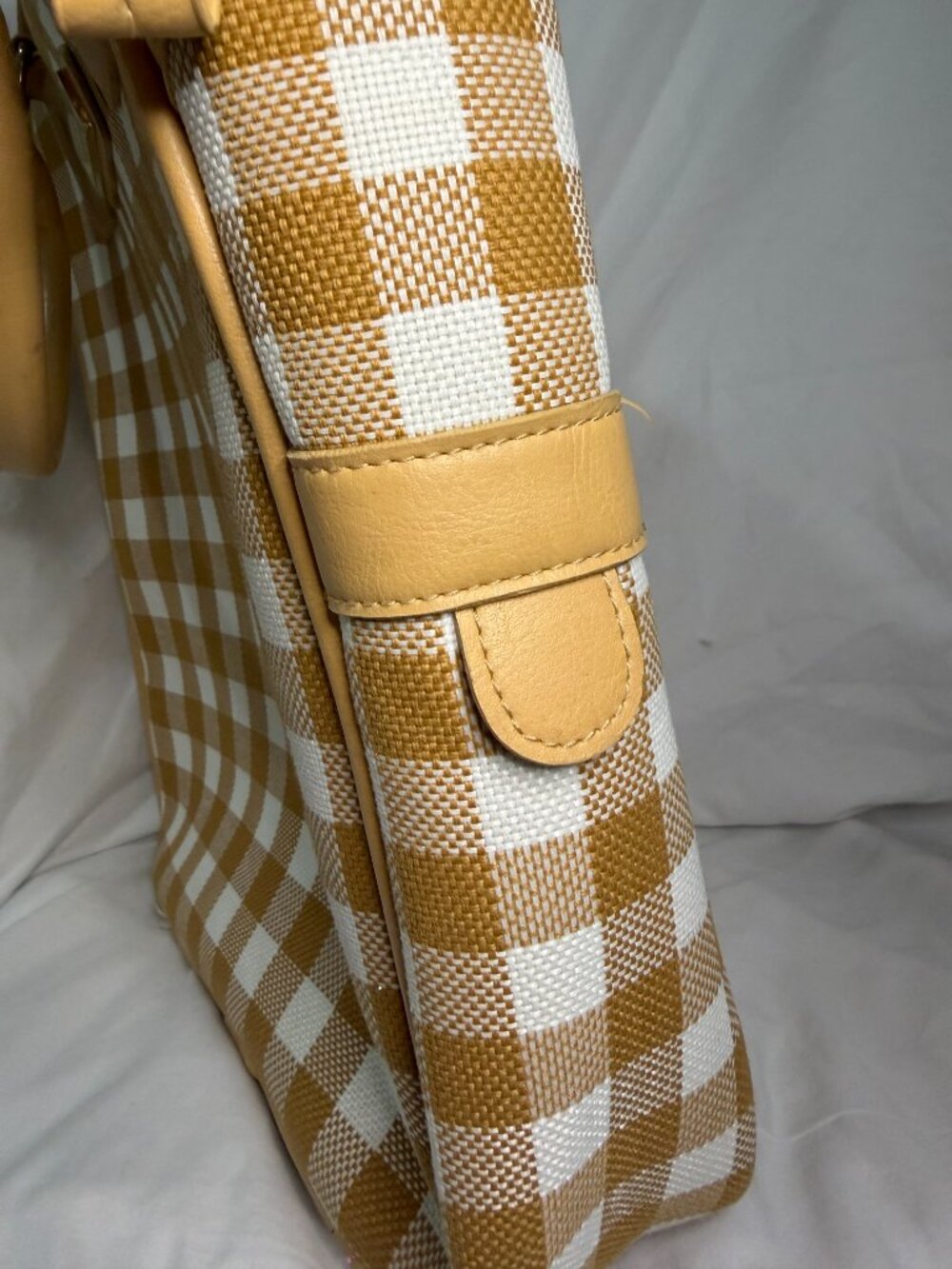 Liz Claiborne Gingham Laptop Tote - Picture 5 of 10